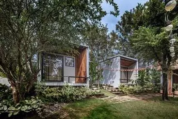 ホテル Varn Boutique Resort