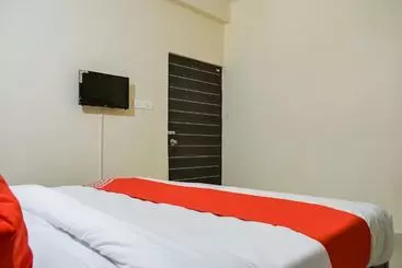 Hotel O Shiv Sai Palace