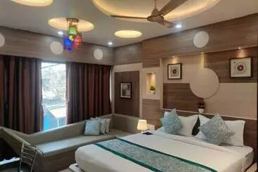 Otel Central Square A Couple Friendly