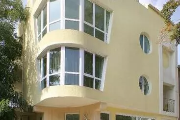 ペンション Stela Guest House