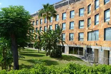 Отель Ribera De Triana   Reopening!