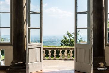 Tenuta Guinigi Antico Borgo Di Matraia   Exclusive Holidays Apartments & Pool