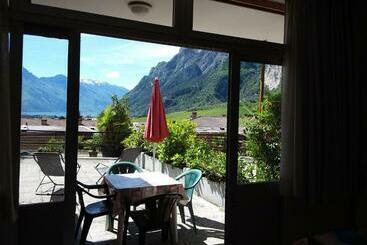 アパートホテル Residence Cascata Varone