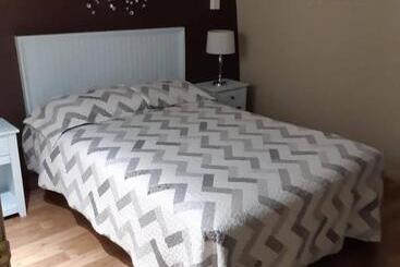 ベッドアンドブレックファースト Gite La Maison Rochefort