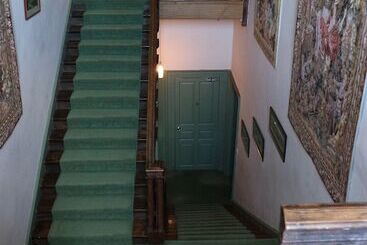 Пансион Crowcombe Court