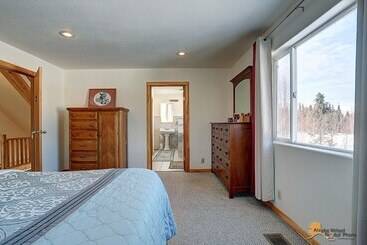 Falcon S Nest Bed & Breakfast