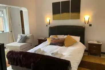 Bed and Breakfast Woodland Views