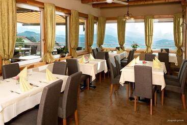 בית מלון כפרי Friesacherhof