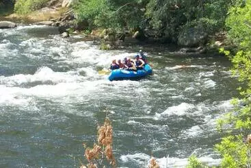 Motelli Lakeshore Lodge