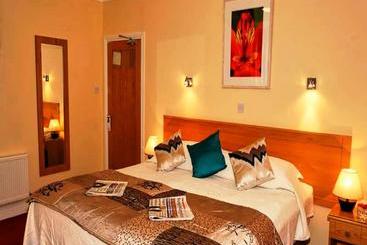 בית מלון כפרי Garnish House