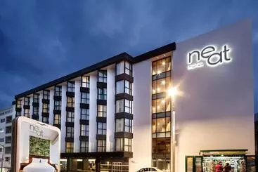 Neat Hotel Avenida