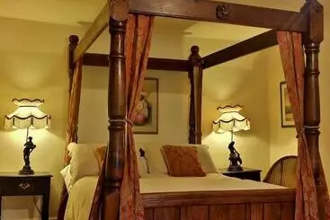 Aamiaismajoitus (B&B) The Firecat Country House Guesthouse