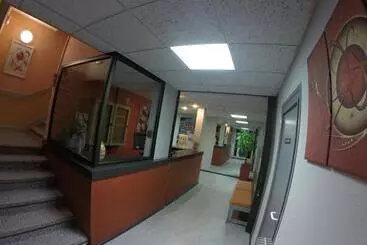 Hotelli Hôtel Les Rives D'allier