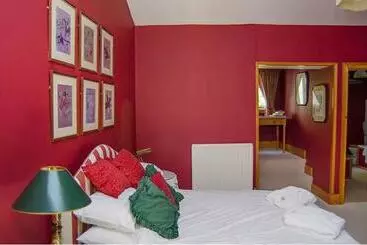 Nutgrove House Luxury B&b