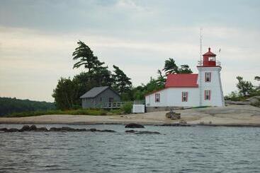 Tucked Inn The Harbour B&b