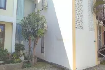 ペンション Comfy Tower House