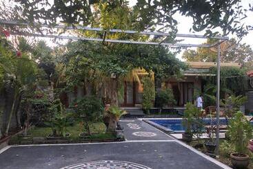 Bed and Breakfast Villa Indah Anugrah