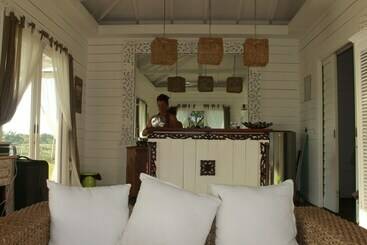 민박 Wera Beach Resort