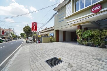 酒店 Tb's Homestay By Oyo Rooms