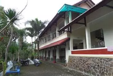 Pensió Sukapura Permai