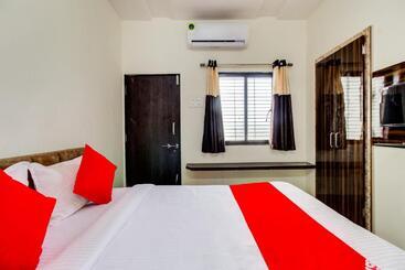 Hotel Oyo 70104 80 City Center