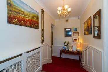 בית מלון כפרי Aisleigh Guest House