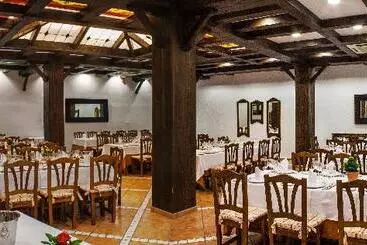 Albenzaire Hotel Asador