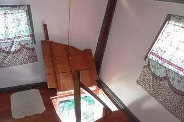 Hotelli Ausan Beach Front Cottages