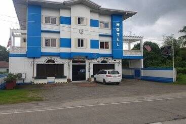 בית מלון כפרי Enriquez