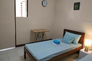 Pensió Nelmann's Nipa Huts