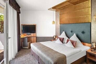 ホテル Lifestyle Resort Zum Kurfürsten