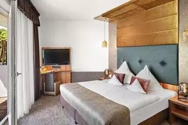 בית מלון כפרי Lifestyle Resort Zum Kurfürsten