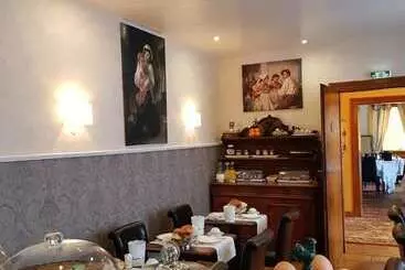 ホテル Logis Hôtel Restaurant La Tête Des Faux