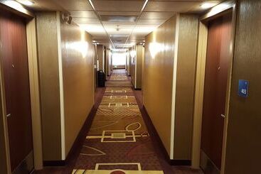 هتل Holiday Inn Express Castro Valley