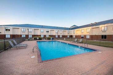 فندق Spark By Hilton Bentonville