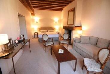 בית מלון כפרי Logis   Hôtel & Restaurant Du Tribunal