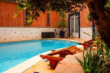 בית מלון כפרי Logis Hôtel Restaurant De La Paix