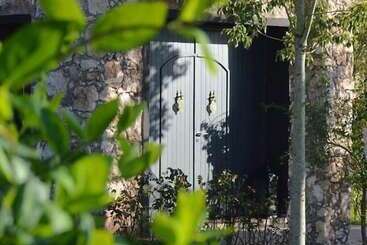 هتل روستایی Koheilan Oriental Lodge Farm