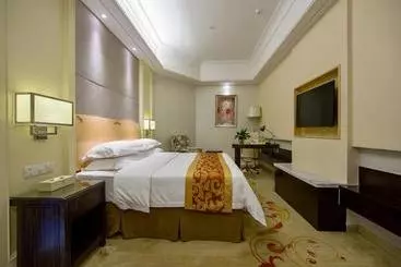 Vienna Hotel Jiangmen Heshan Huamao