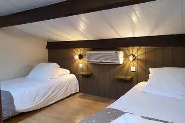 Hotel Logis Hôtel Restaurant L Escarbille