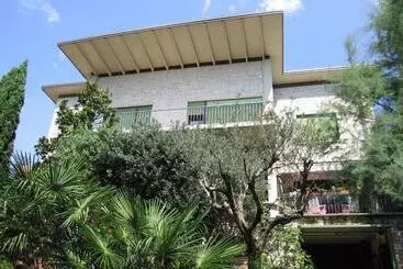 ベッドアンドブレックファースト Villa Tra  Monti