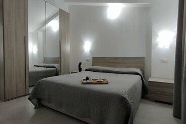 בית מלון כפרי Villaggio Camping Costa Verde