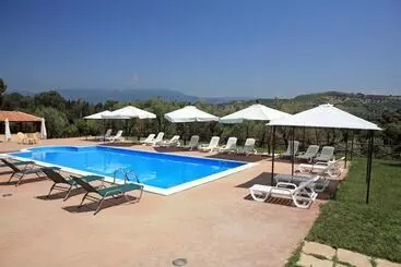 田舎風ホテル Agriturismo Il Borgo Sul Lago