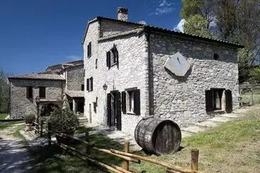 Hotel Rural Bio Agriturismo La Cerqua