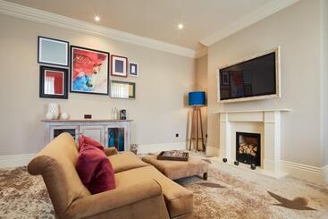 בית מלון כפרי Seaham Hall And Serenity Spa