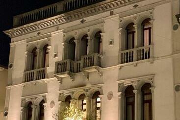 Palazzina Mori Luxury B&b