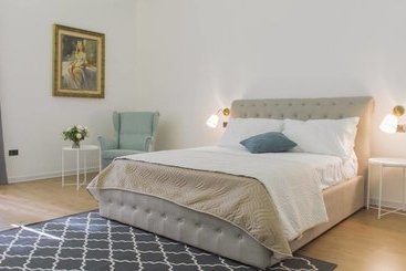 تختخواب و صبحانه I Borbone