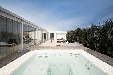 Alkamuri Posh Hotel E Spa