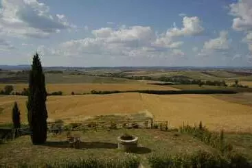 田舎風ホテル La Torre Di Corsanello