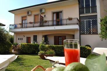 تختخواب و صبحانه San Pietro